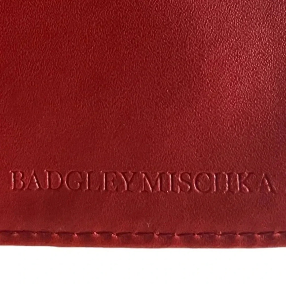 Stunning‎ Red Wallet by Badgley Mischka - Picture 3 of 6
